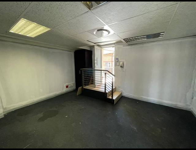 BUSINESS PROPERTY TO RENT IN MIDSTREAM ESTATE